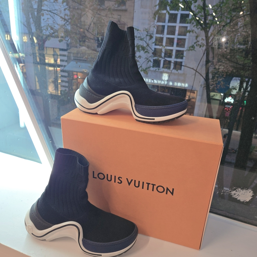 Louis Vuitton Black and White Women's Sneakers